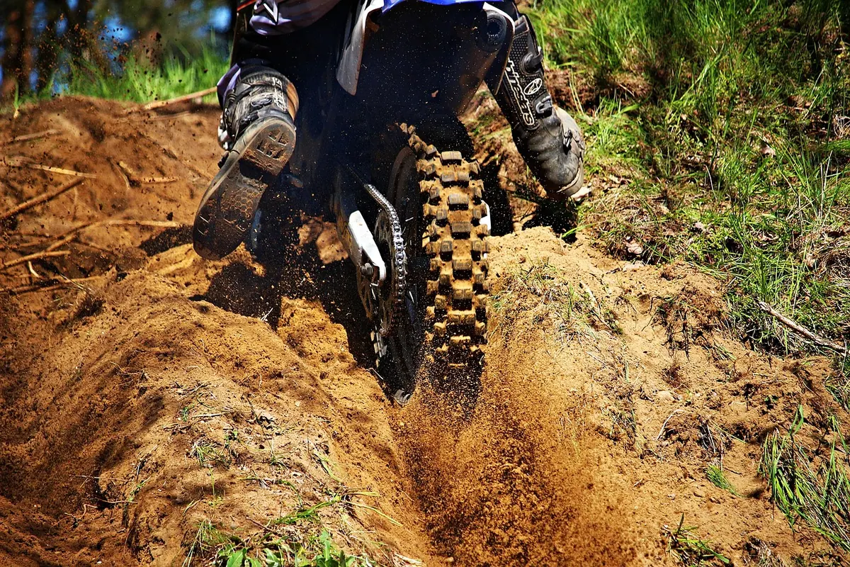 Tyre Pressure Guide for Desert Off-Roading: When to Air Down and How Much